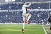 GIF：C罗主罚点球命中，尤文2-1再度领先桑普