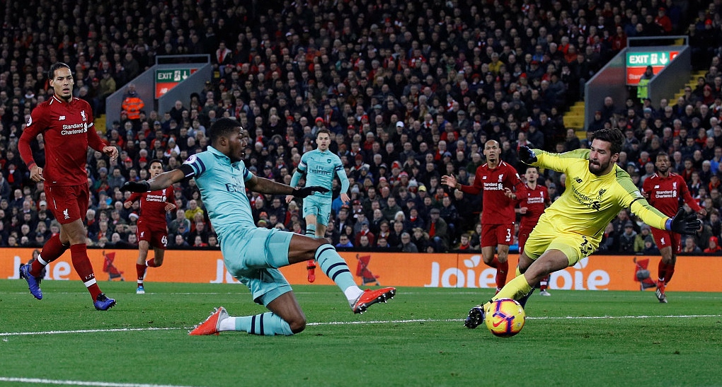 GIF：梦幻开局，奈尔斯门前铲射首开纪录