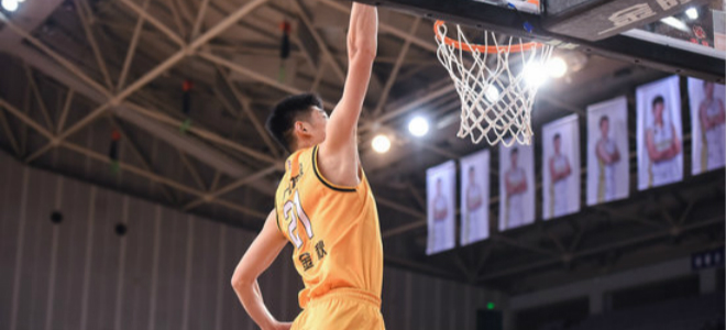 胡金秋:不介意吃饼称号,对于MVP顺其自然