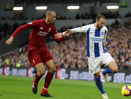 克洛普：法比尼奥出球清楚有防守头脑，能胜任中卫的位置