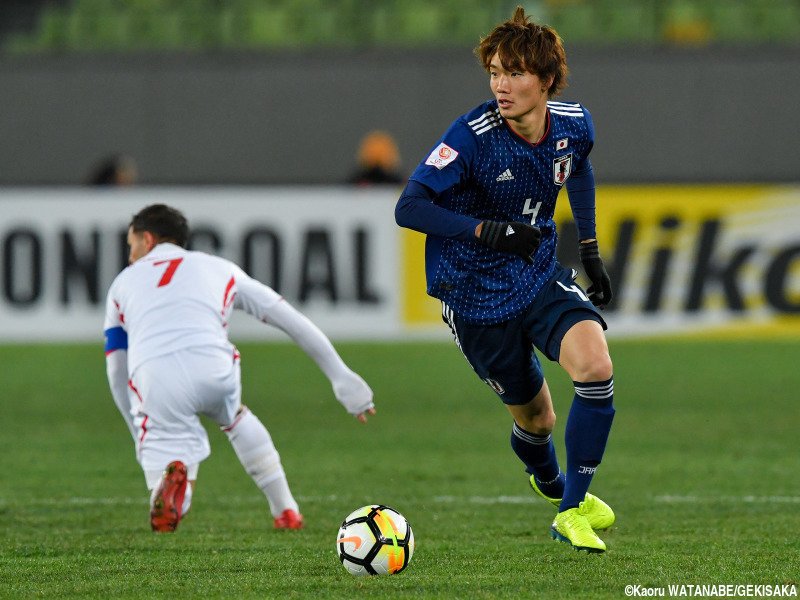 官方：曼城签下首个日本球员板仓滉，并租借至格罗宁根