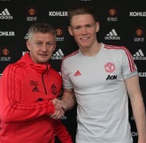 官方：麦克托米奈与曼联续约至2023年