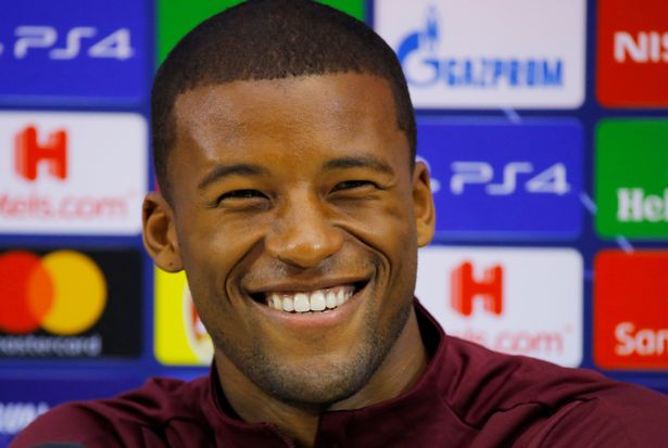 皮！球迷犹豫是否该搭讪维纳尔杜姆，却反被球员偷拍