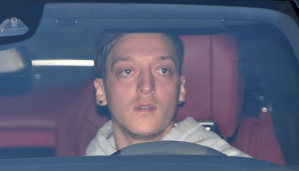 莱曼：厄齐尔需要有人帮他一把，他该向埃梅里求助