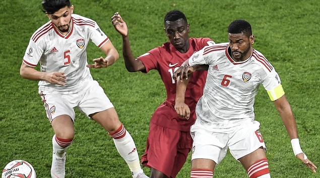 亚洲杯：阿尔莫兹再建功，卡塔尔4-0阿联酋进决赛