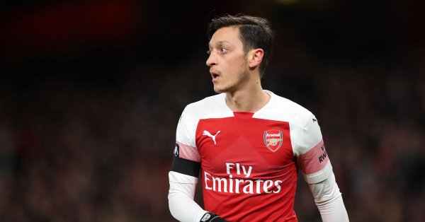 跟队记者：厄齐尔和奥巴梅扬都生病了，拉姆塞膝盖有伤