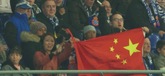 GIF：武磊替补，众多中国球迷现场观战