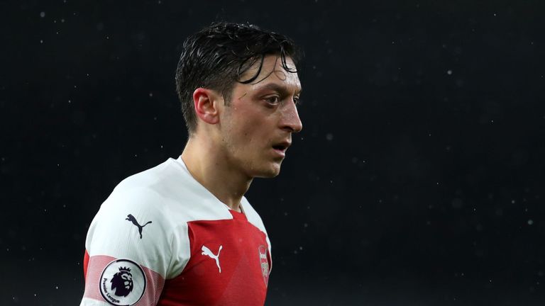 温格谈厄齐尔：跟球员签5年时希望他们能踢5年好球