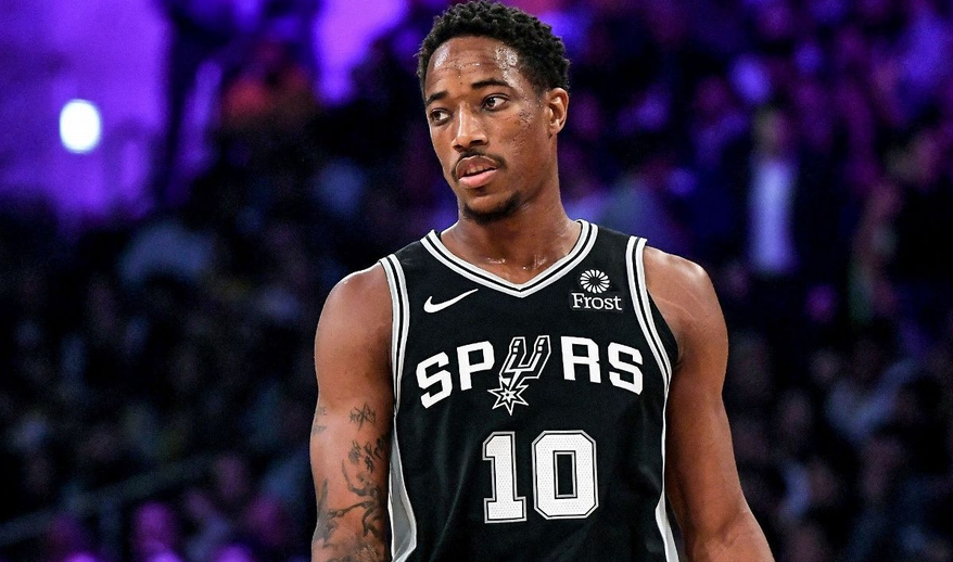 德罗赞赛季高光集锦:360°上篮,隔扣字母哥