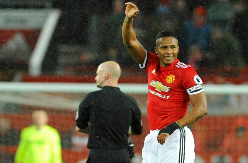 瓦伦西亚发文告别<a href=https://www.310bf.com/tags-%E6%9B%BC%E8%81%94-0.html target=_blank class=infotextkey>曼联</a>：感谢上帝让我在最好的俱乐部效力