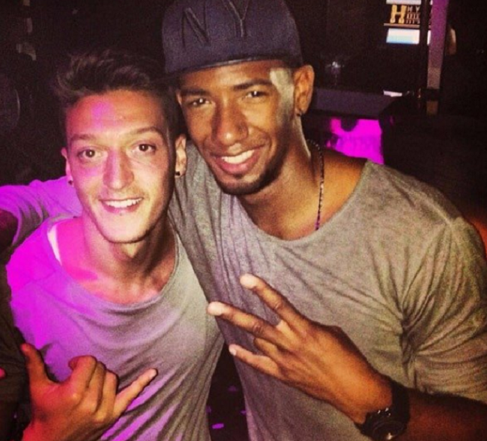 厄齐尔：很遗憾博阿滕以这样的方式离开德国队