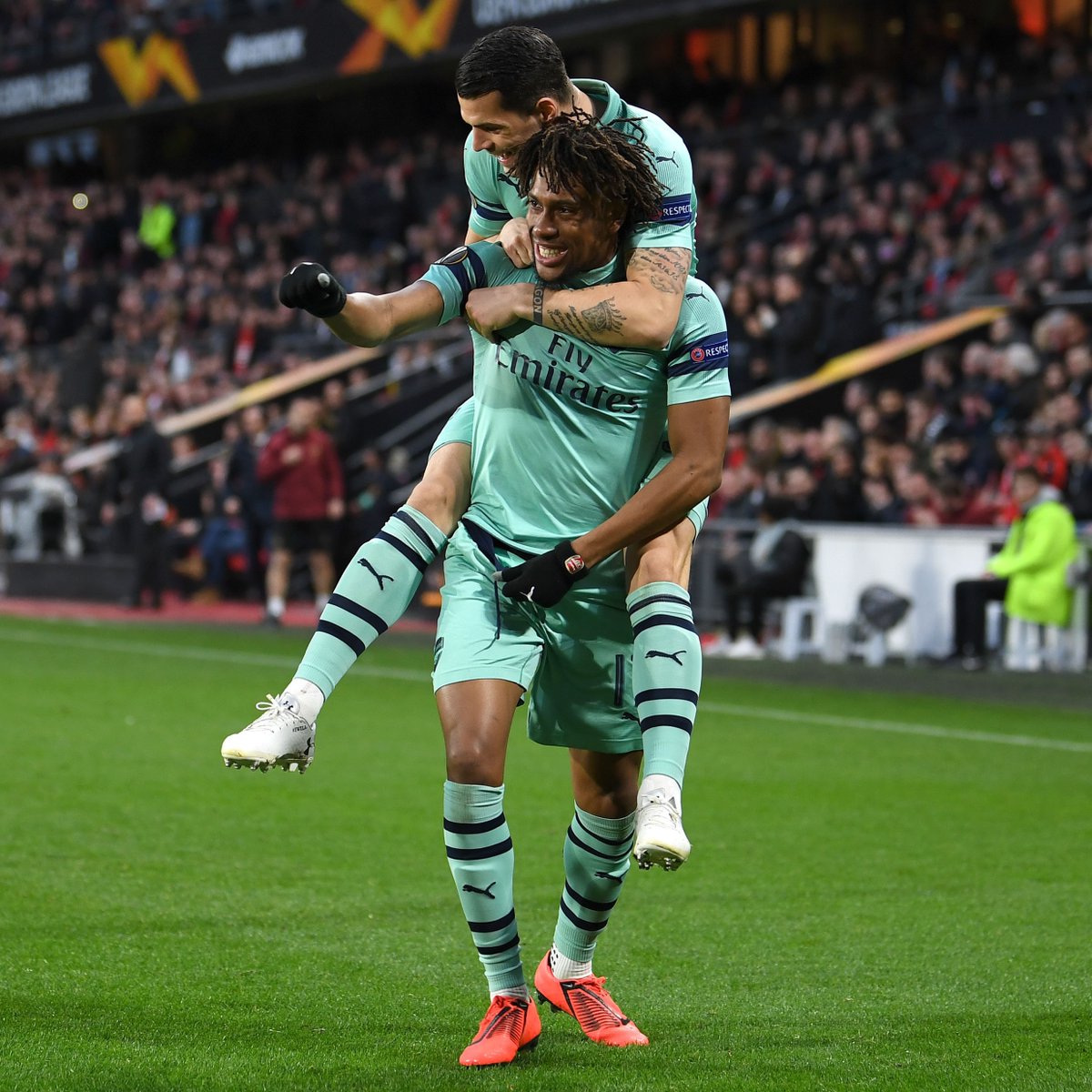 GIF：伊沃比转身摆脱后低射破门，<a href=https://www.310bf.com/tags-%E9%98%BF%E6%A3%AE%E7%BA%B3-0.html target=_blank class=infotextkey>阿森纳</a>1-0雷恩