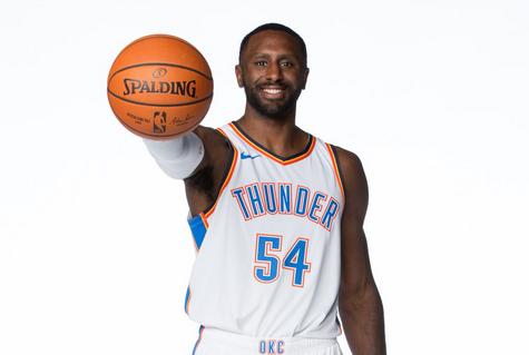 NBA官方祝帕特森和马文-巴格利生日快乐