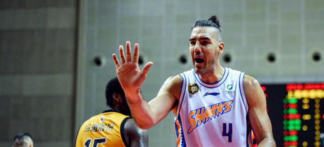 斯科拉今日离开上海,临别之际致谢球迷