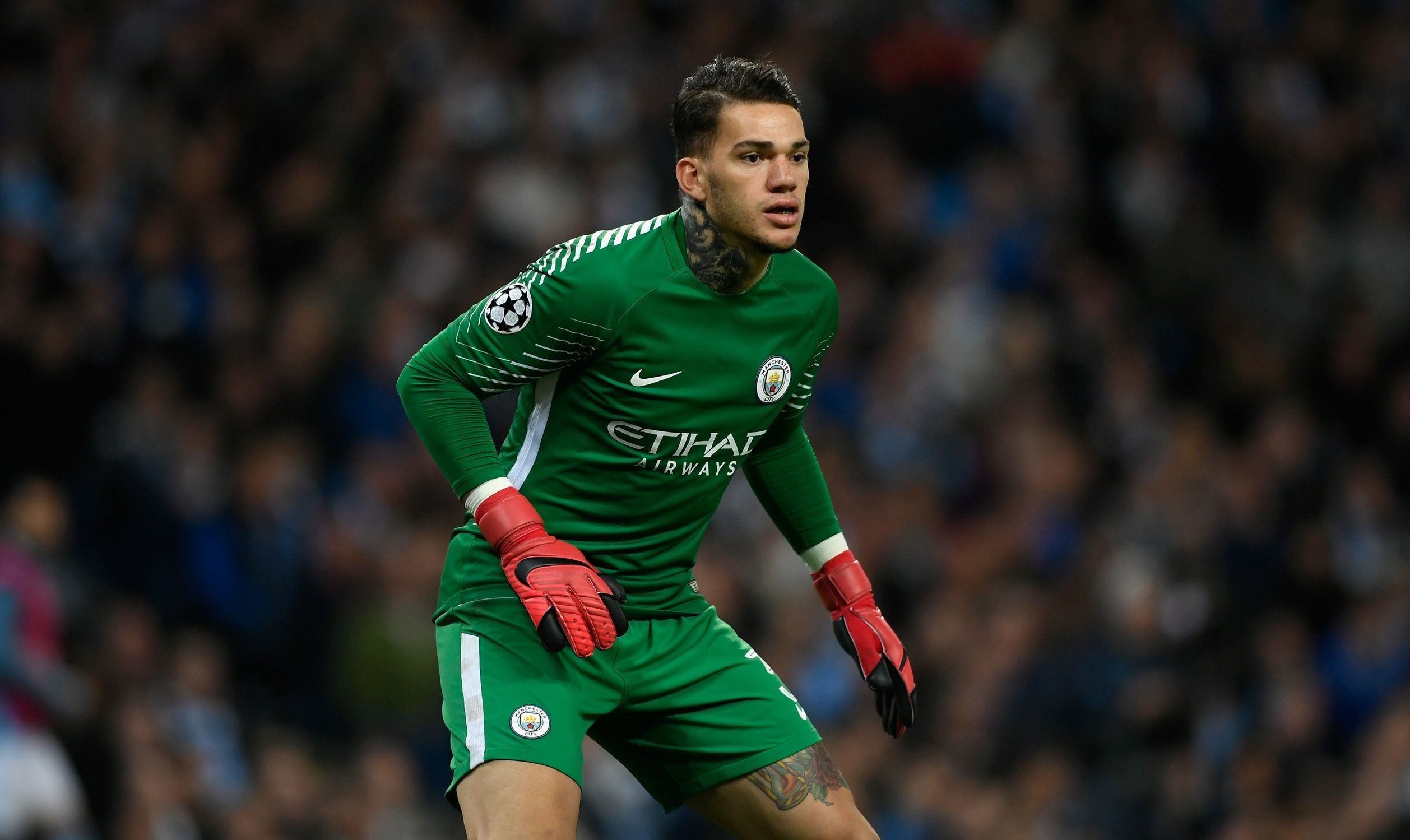 虎扑3月30日讯 曼城门将埃德松相信球队本赛季能够成为四冠王,但这个