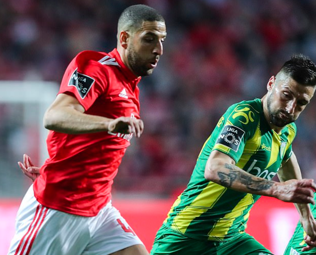 加盟本菲卡1387天后，塔拉布特终于迎来首秀