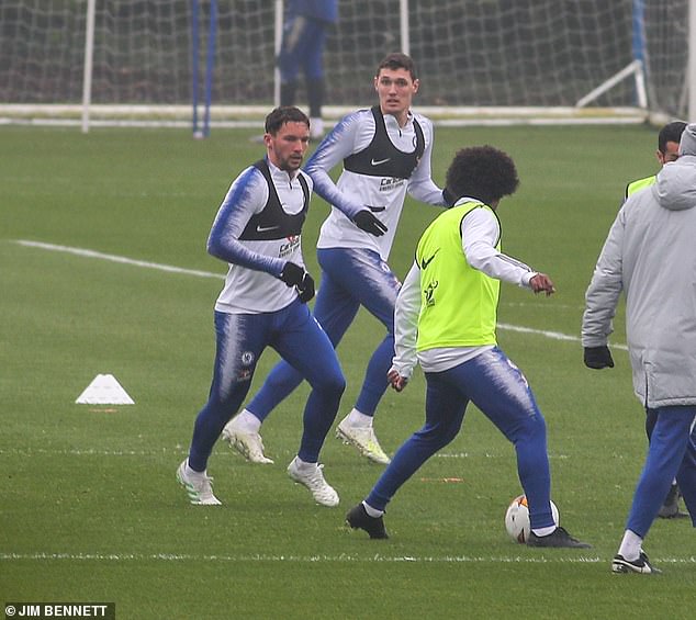 喝水哥酒驾被指控，遭小法调侃：丹尼-喝什么来着？