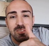 祝福！前利物浦后卫恩里克宣布自己的脑瘤已经康复