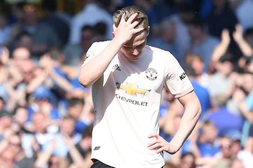 麦克托米奈拒绝接受记者采访,表示:对不起,我做