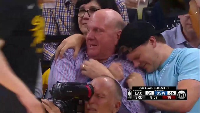 媒体发布鲍尔默与友人照片描述快船球迷心情