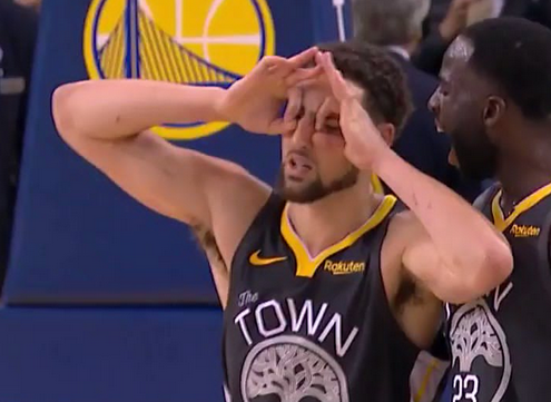 克莱-汤普森全场18投8中拿下21分5板2助3断