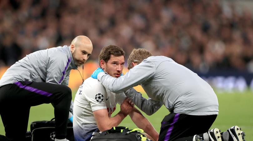 波帅：换下维尔通亨是队医的决定，他的伤应该不重