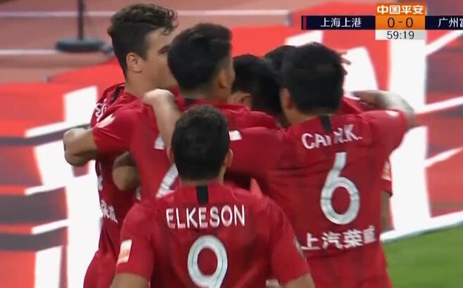 GIF:弋腾解围中柱送礼李圣龙!上港1-0富力