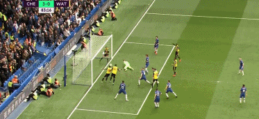 GIF：瑟克塞斯补射破门，因越位进球无效