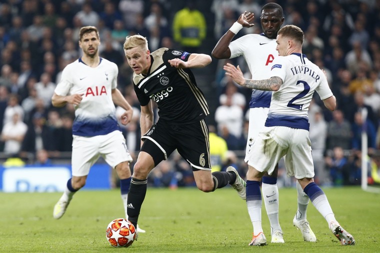 范德贝克：孙兴慜回归？我们赢尤文时<a href=https://www.310bf.com/tags-C%E7%BD%97-0.html target=_blank class=infotextkey>C罗</a>也在场啊