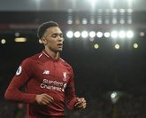 队内竞争激烈啊！12次英超助攻，阿诺德反超罗伯逊