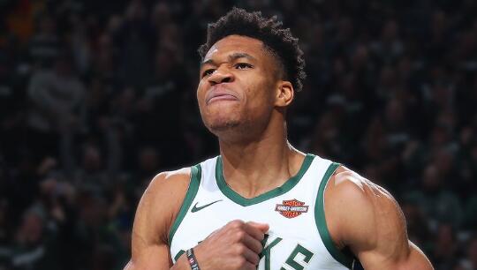 罗伯特森:除非猛龙用包夹,否则他们无法阻止阿德托昆博