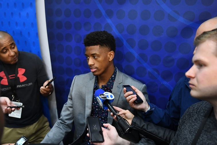 热门新秀卡尔弗和海斯都参与了与鹈鹕的会面