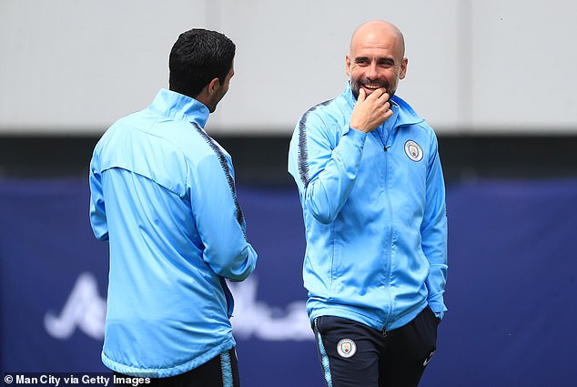 瓜帅：我们夺冠当天，邮报的头版却是博格巴和球迷吵架了