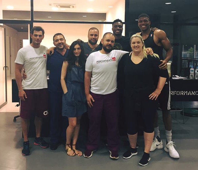 字母哥致敬球队力量教练：本赛季最佳的力量教练