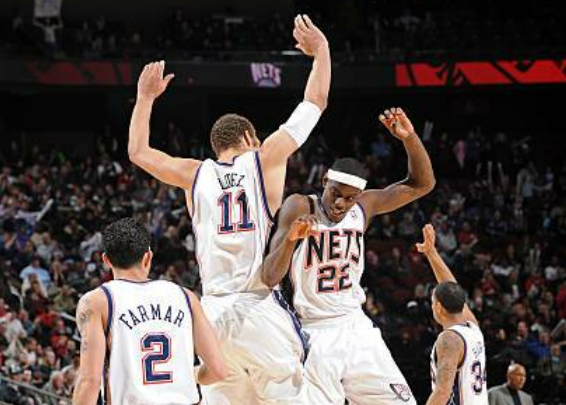 莫罗回忆当年与大洛做队友：我让他投三分他还不愿意