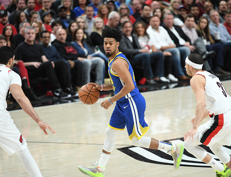 勇士半场得到65分仍落后，2017年总决赛G4后首次