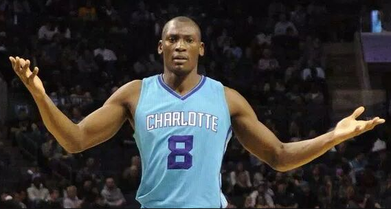 俾斯麦-比永博更新个人推特:猛龙雄鹿会打到第七场