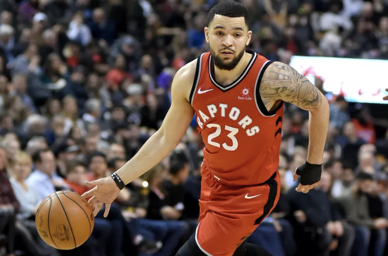 终于等到你!范弗利特6投5中砍下13分6助攻