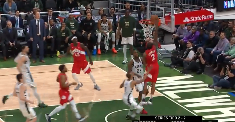 [视频]双卡连线！猛龙快速反击中西亚卡姆助攻伦纳德暴扣