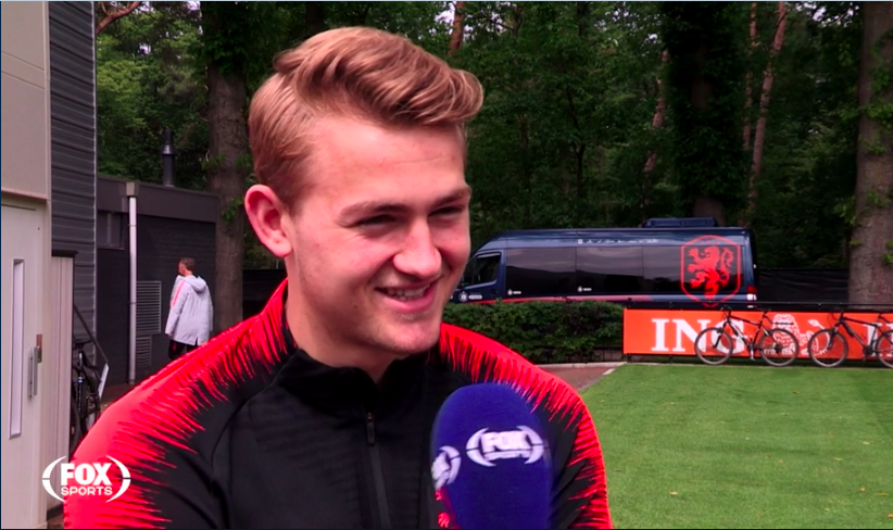 德利赫特：别把报道当真，记者笔下我已经周游欧洲了