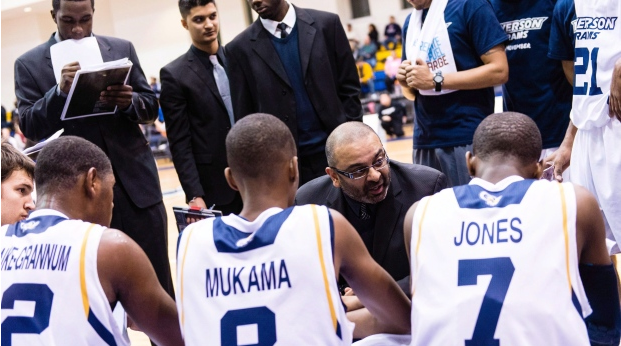 前加拿大男篮主教练罗伊-拉纳加入国王教练组