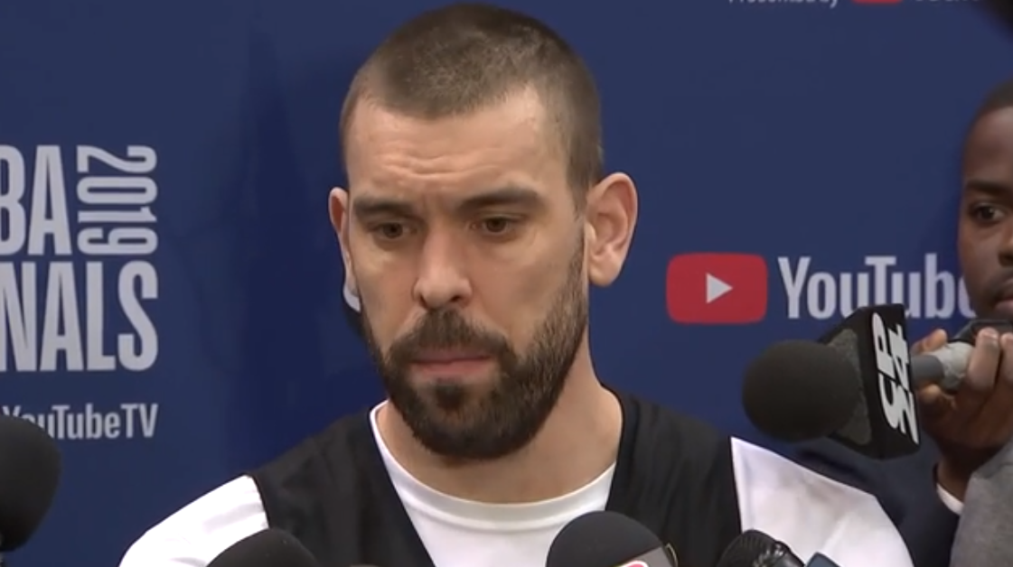 小加：如果只重视防守三分，勇士就会送出大量空切扣篮