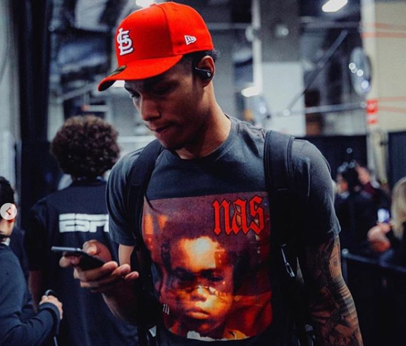 麦考更新ins：你最喜欢Nas首张专辑里的哪首歌？