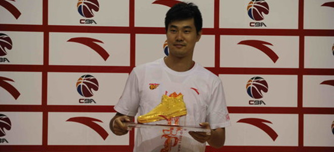 王仕鹏晒08奥运男篮合照:同一个梦想
