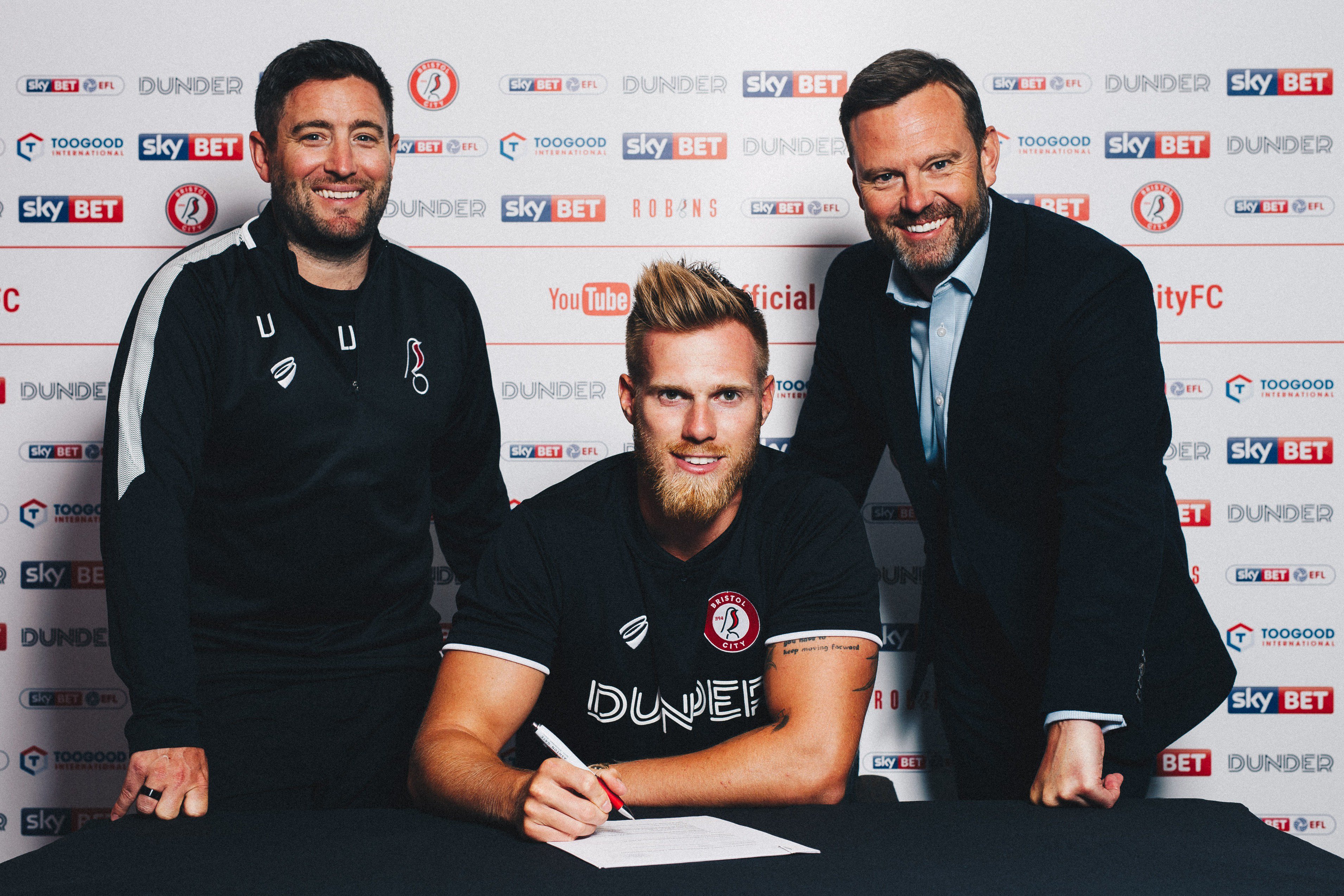 官方：<a href=https://www.310bf.com/tags-%E5%88%87%E5%B0%94%E8%A5%BF-0.html target=_blank class=infotextkey>切尔西</a>后卫卡拉斯永久转会布里斯托尔城