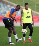 回击传言！林加德Ins晒出和博格巴训练合影