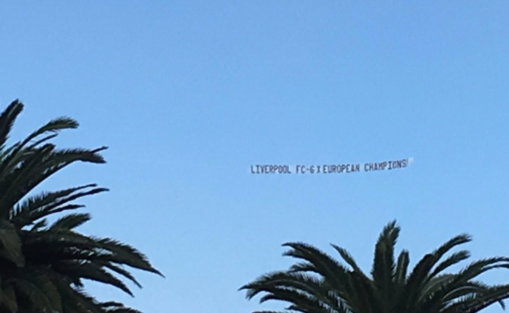 <a href=https://www.310bf.com/tags-%E6%9B%BC%E8%81%94-0.html target=_blank class=infotextkey>曼联</a>在澳洲遇尴尬，训练场上空飞过“利物浦6座欧冠”