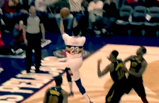 [视频]攻防一体！安东尼-戴维斯鹈鹕时期精彩集锦