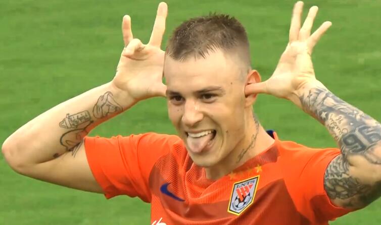 GIF:格德斯左脚劲射得手,鲁能1-0国安