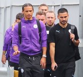 怕受伤不踢社区盾杯 ？记者拍到萨内已随曼城前往伦敦